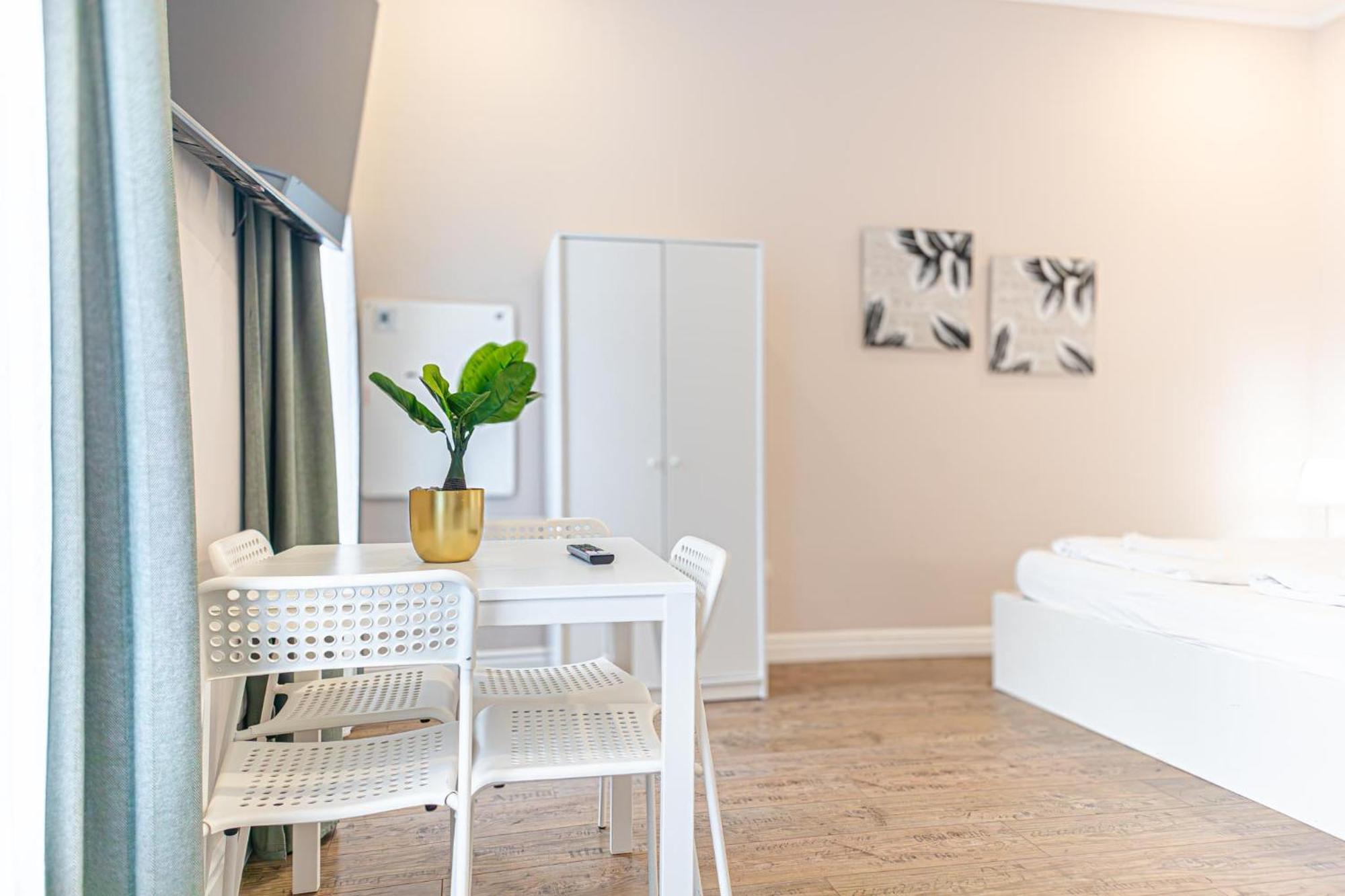Stylish Studio Apartment Wiener Stadthalle 外观 照片